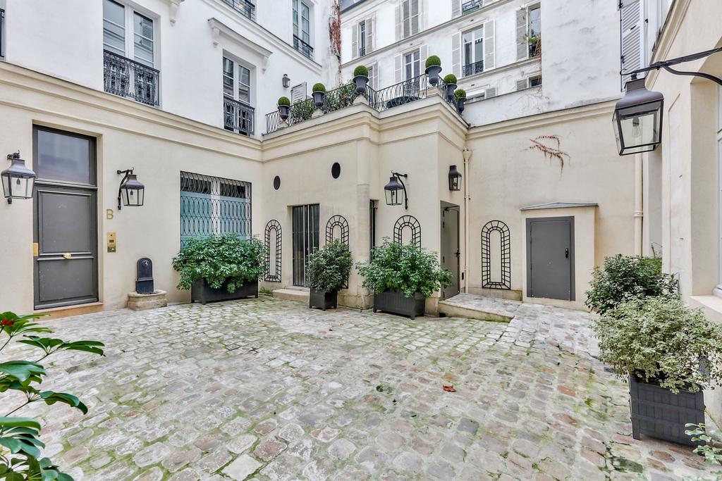 Love Nest In Saint Germain Paris Eksteriør bilde